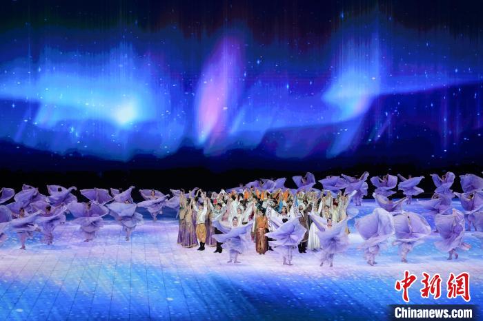 以梦为马于冰雪世界绘温暖同心——哈尔滨亚冬