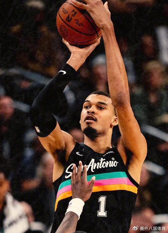 文班亚马爆发率队大胜雄鹿 卡斯尔三双助马刺登