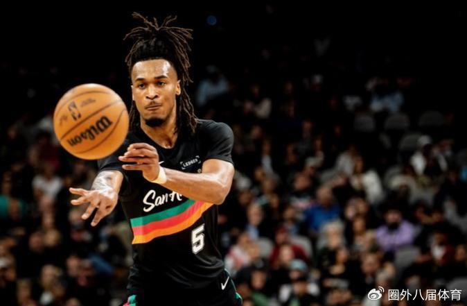 文班亚马爆发率队大胜雄鹿 卡斯尔三双助马刺登