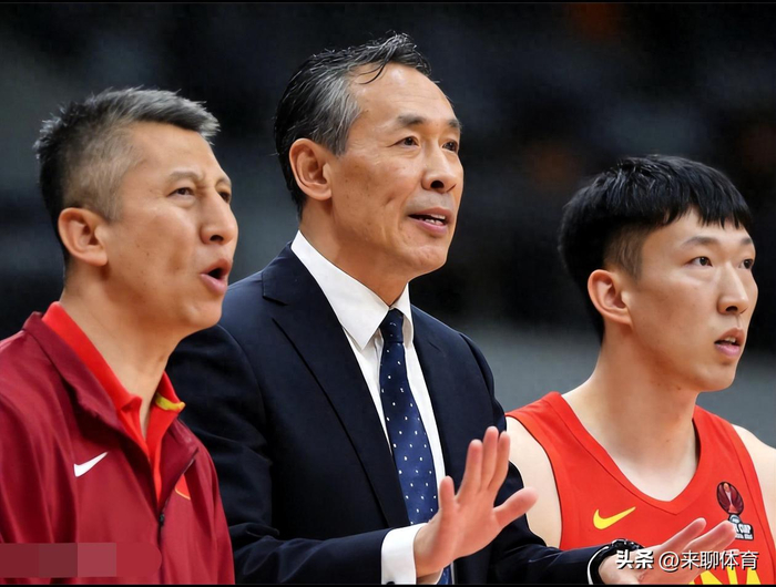 北京北汽男篮力克广州朗肽海本男篮 裁判争议引